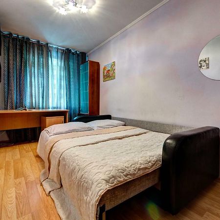 Apartments Near The Nsc Olympic Киев Екстериор снимка