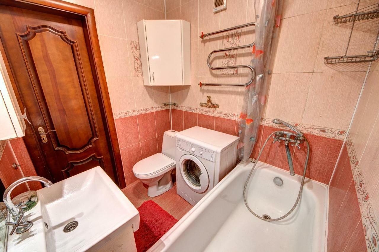Apartments Near The Nsc Olympic Киев Екстериор снимка