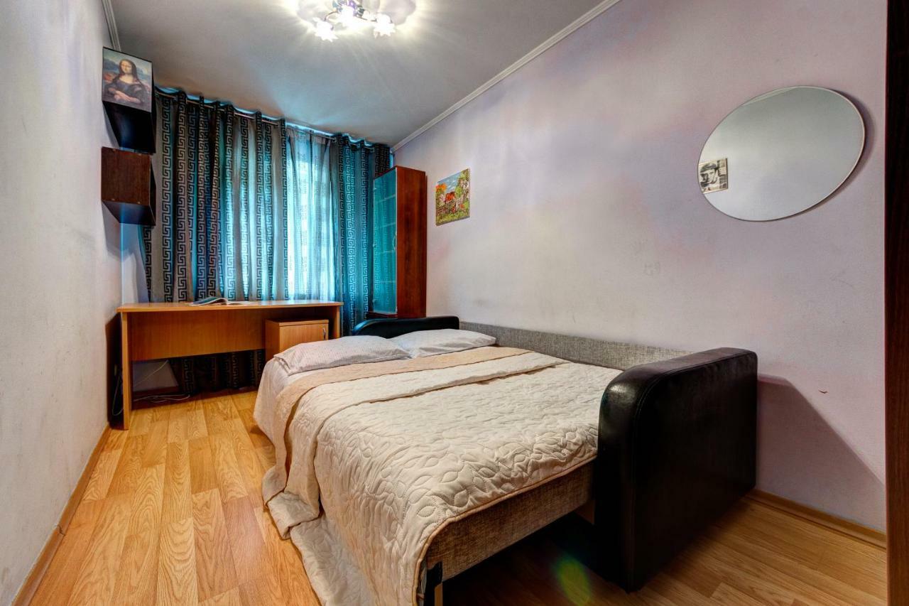Apartments Near The Nsc Olympic Киев Екстериор снимка