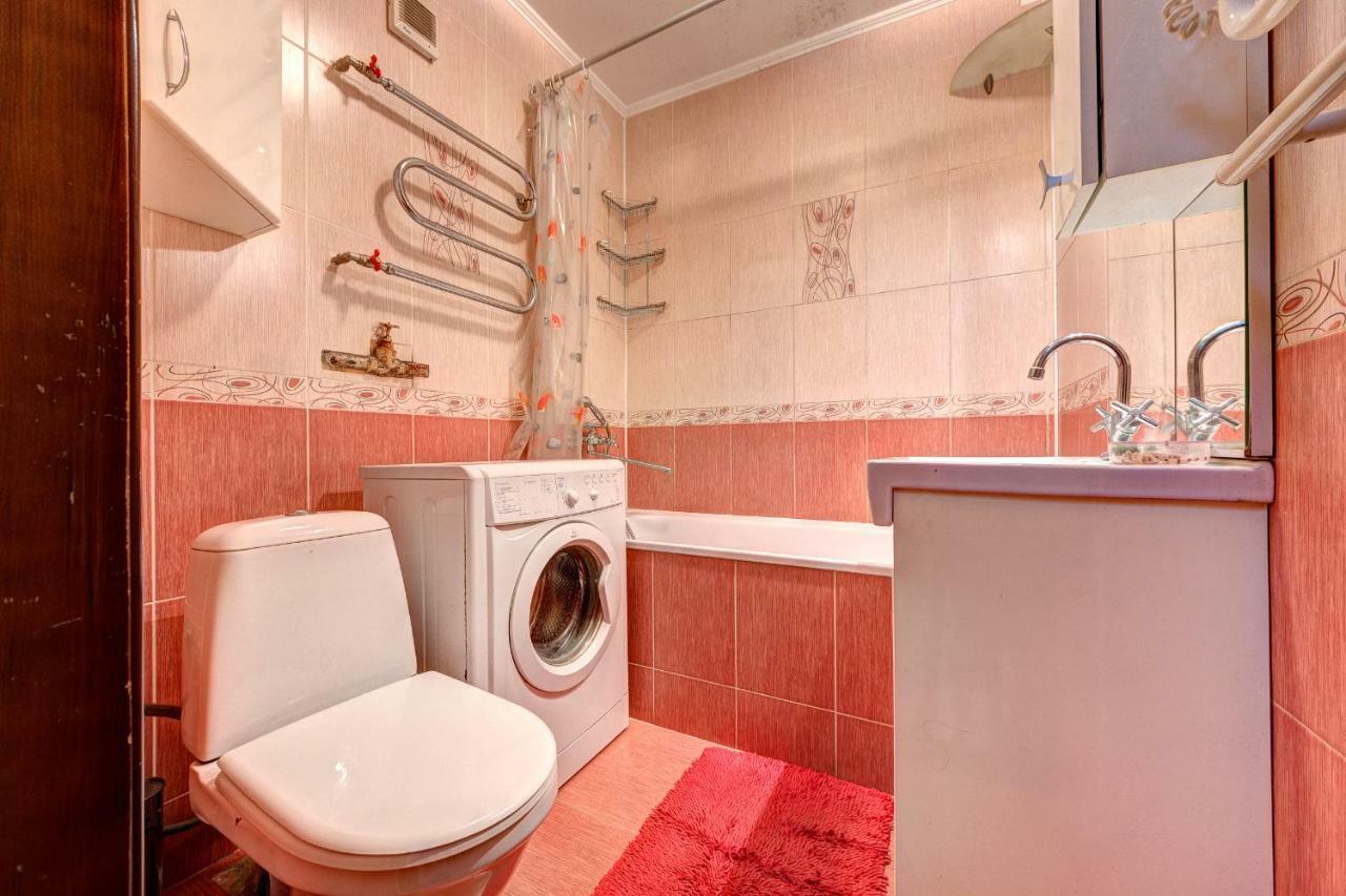 Apartments Near The Nsc Olympic Киев Екстериор снимка